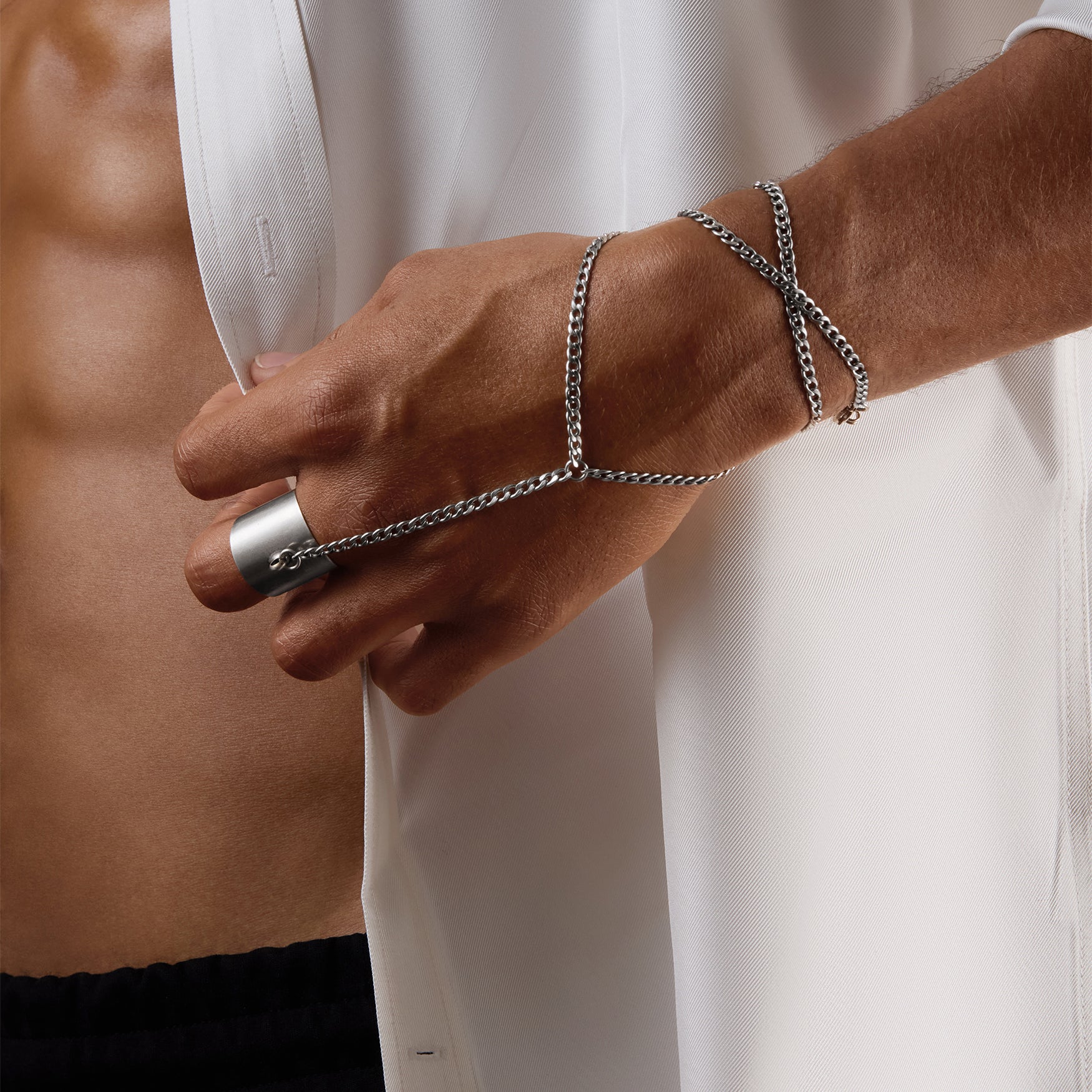 Bellatrix Hand Chain