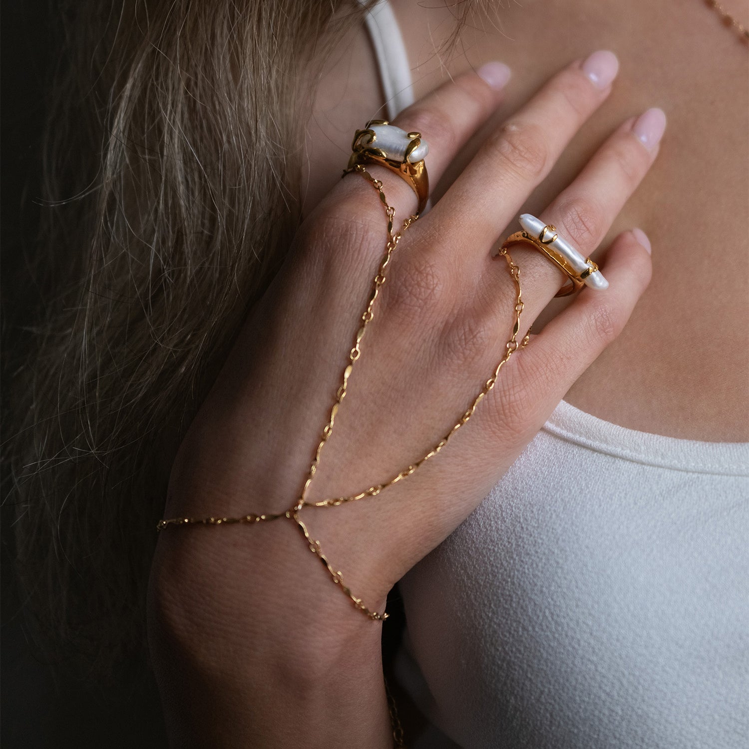 Aurora Hand Chain