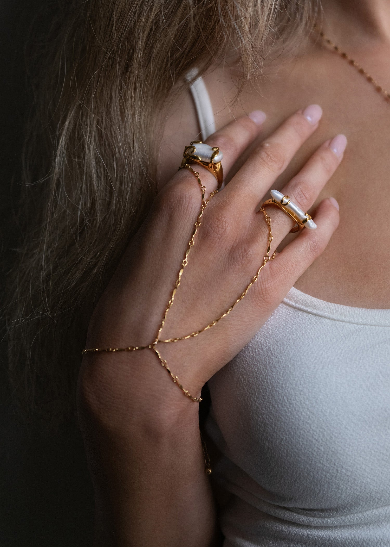 Aurora Hand Chain