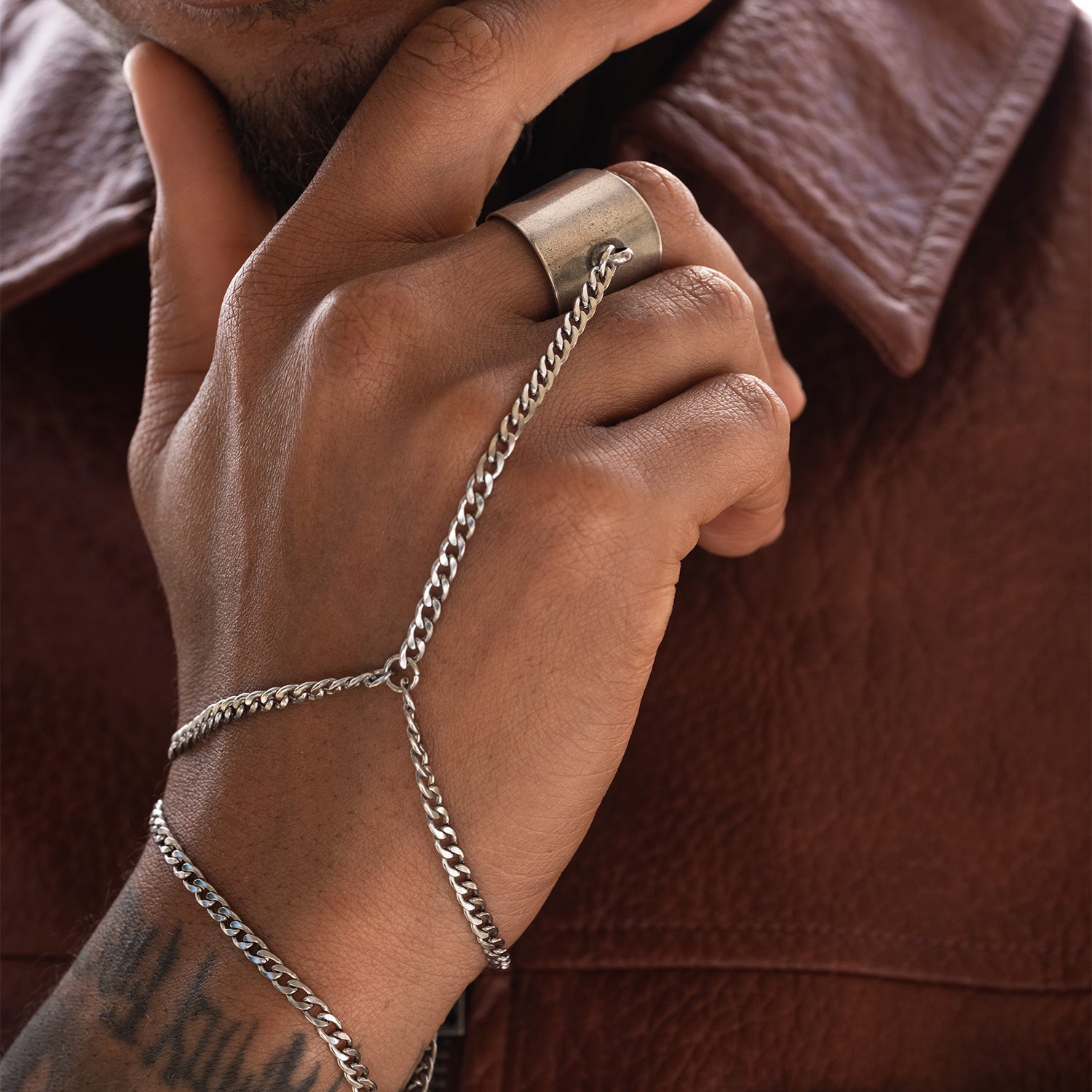 Bellatrix Hand Chain