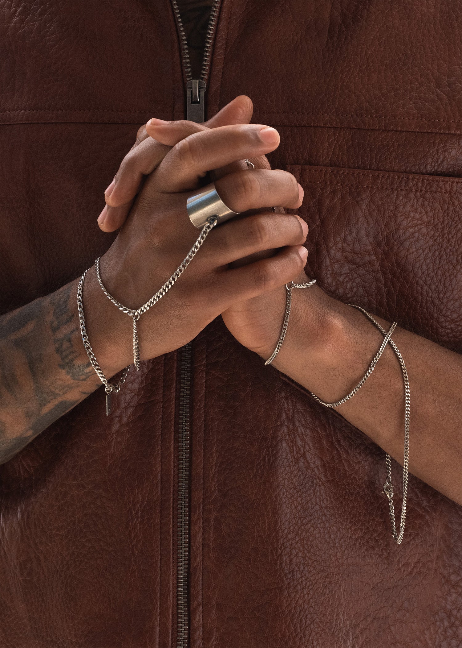 Bellatrix Hand Chain