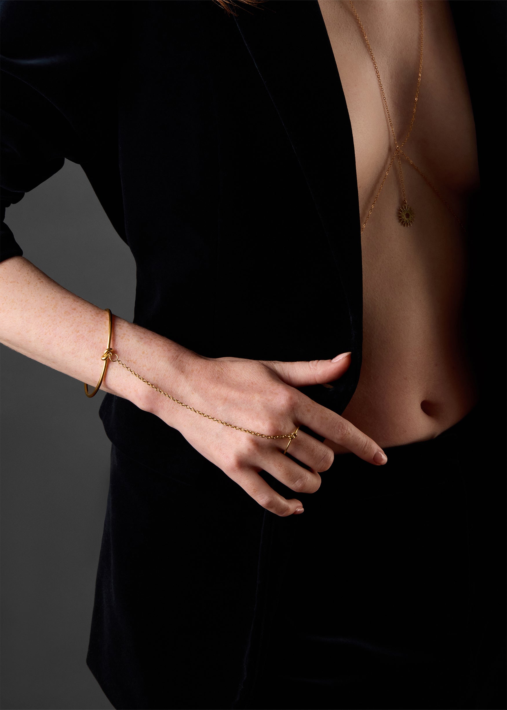 Spica Hand Chain